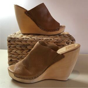 Dolce Vita Caramel Leather Mule Wood Heel Size 8.5